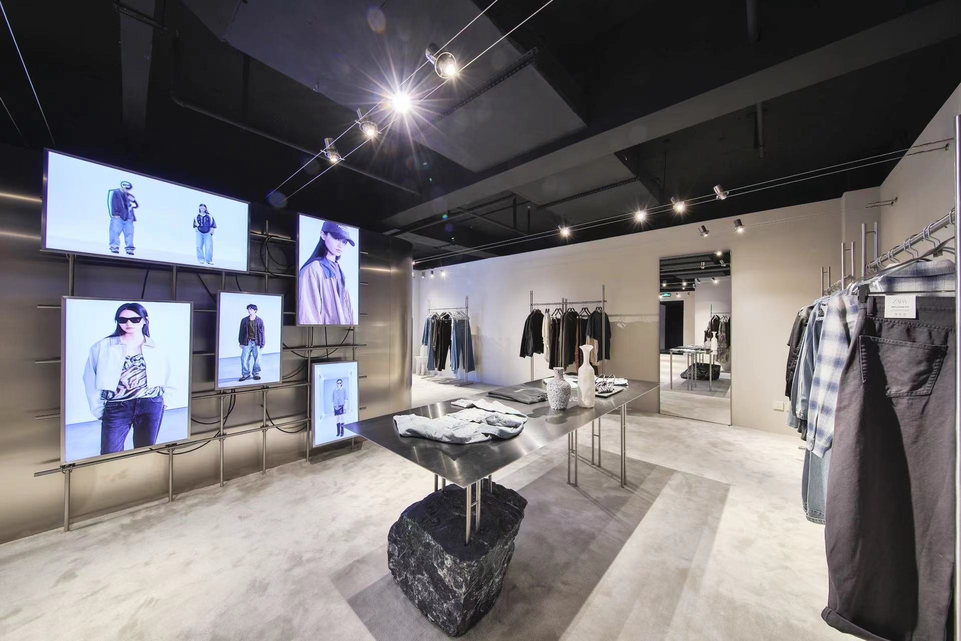 Zara Shanghai pop up Anfu Lu screens